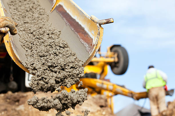 Best Concrete Sidewalk Installation in Pinckneyvle, IL